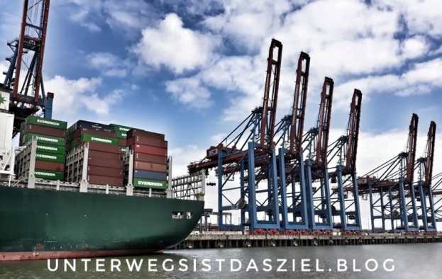 Himmelsblick in Hamburg